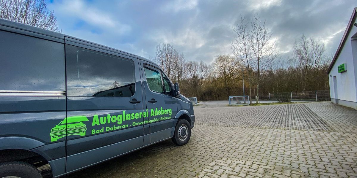 Verlegung von Autoglasfolien