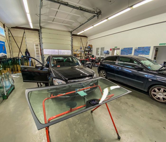 Reparaturen an der Scheibe